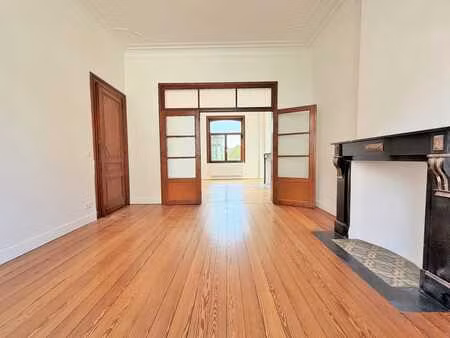superbe maison rénovée de 200m²  4ch  2sdb  jardin  terrasse
