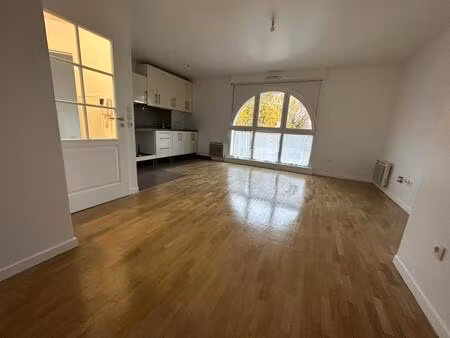 appartement le plessis robinson 3 pièces 56.65 m2