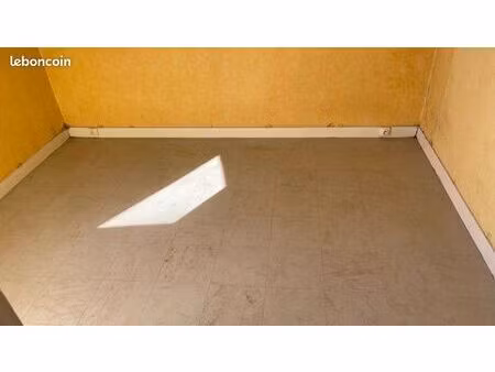 à vendre 2 pièces + 40m2
