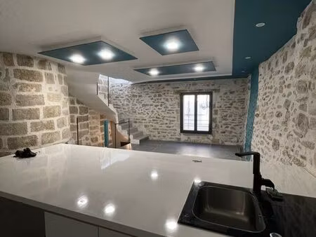 maison de ville avec garage et terrasse centre-ville de lunel