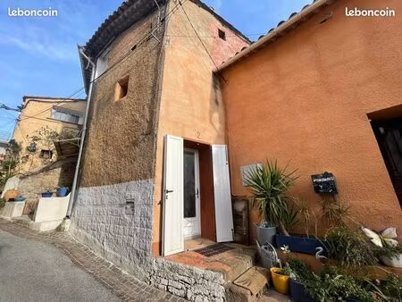 authentique maison de village au cœur du centre historique du luc-en-provence