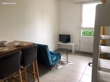 studio 21 m² - vénissieux - disponible 1er aout