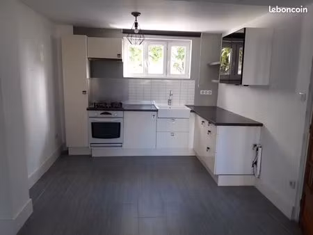 appartement t3 - 57 m² - rue de la cécile à valence