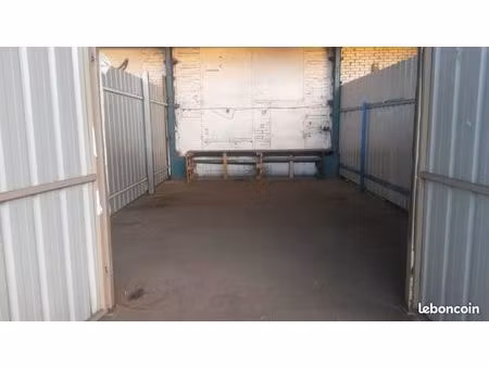 depot entrepot garage garde meuble 30m²