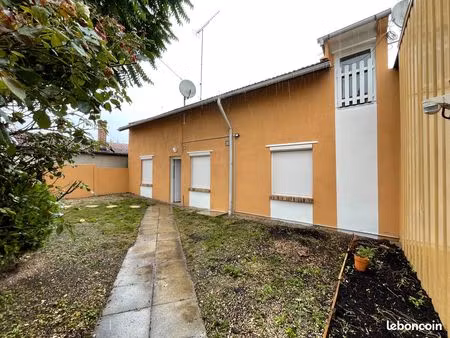 petite maison de ville à coté du stade de l'aube