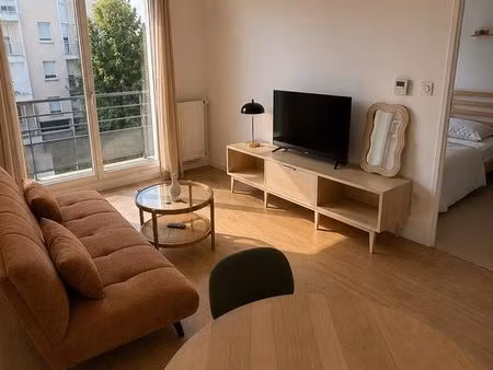 t2 meublé 39 73 m² + parking — beauvais saint-jean — résidence 2013