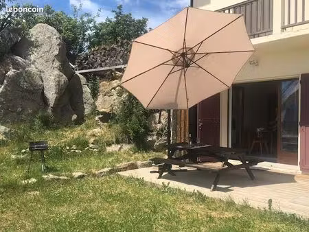 t2 meublé 29 m² tout équipé avec rez-de-jardin – font-romeu