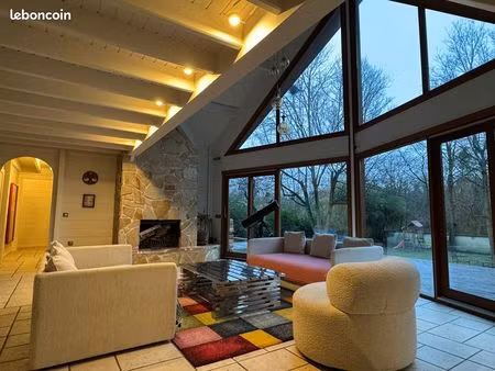 maison de 6-7 pièces  4 chambres et un studio indépendant