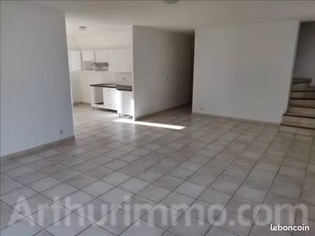 villa 4 pièces 98 m²