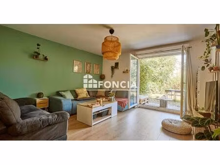 t2 de 46 m² en rez-de-chaussée avec grand jardin privatif