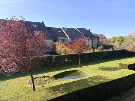 appartement à louer avec terrasse et 2 chambres   louvain-la-neuve (vbe48559)
