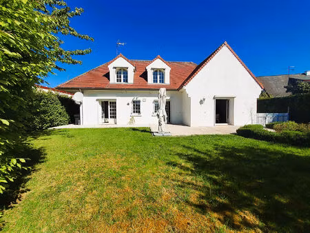 maison saint quentin 7 pièce(s) 192 m2