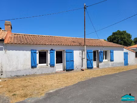 la garnache maison à rénover avec four à pain