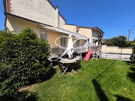 maison familiale d'environ 65 m² / 100 m² au sol / terrain 197 m² / 15 min rer et commerce