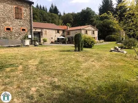 propriété - 197m ²