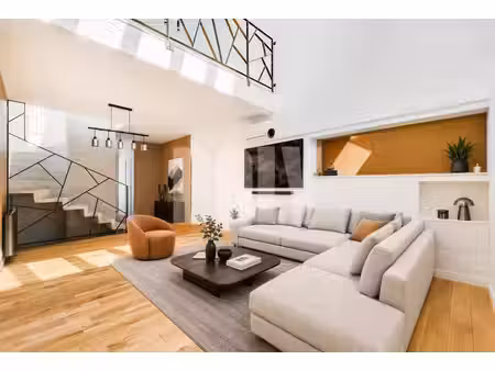maison de luxe à vendre dans le quartier république