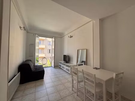 location appartement 2 pièces 51.25 m² à nice (06000)  950 €