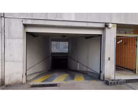 location parking à cagnes-sur-mer (06800)  85 €