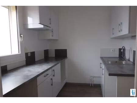 rouen saint julien - f2 de 45 m² avec parking