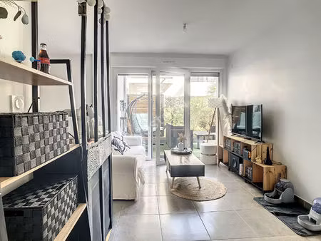 appartement 2 pièces à louer au rez-de-chaussée - pornic  secteur casino de pornic