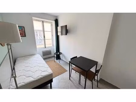 petit studio meuble phoceens
