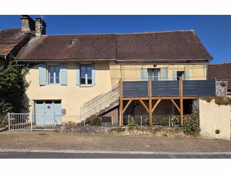 maison élevée sur sous sol - superficie habitable (60m2) ave