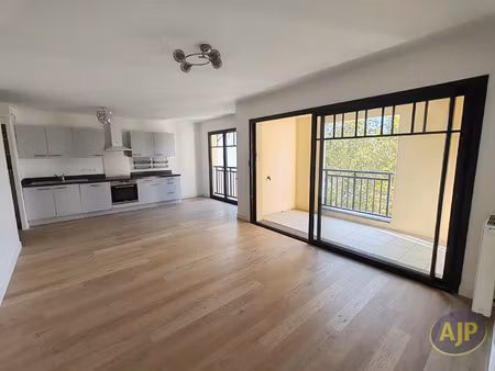 location appartement 3 pièces 81 m² à arcachon (33120)
