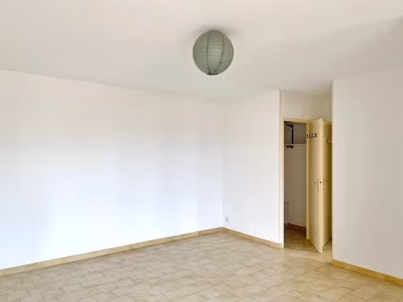 location appartement 2 pièces 39.5 m² à pertuis (84120)  650 €