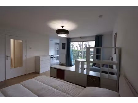location meublée appartement 1 pièce 46 m² à tassin-la-demi-lune (69160)  911 €