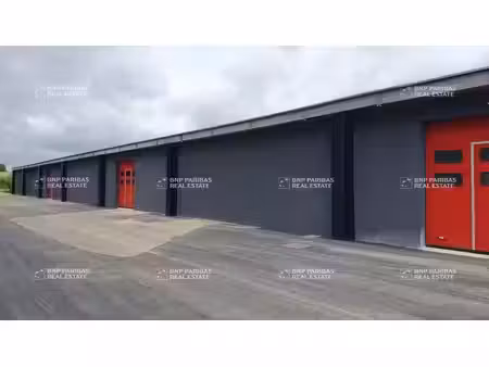 location local d’activités coignières 78310 697m² à 4316m²