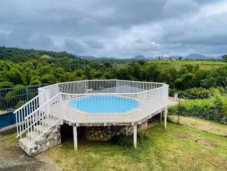 location villa 4 pièces 111.37 m² à petit bourg (97170)  1 780 €