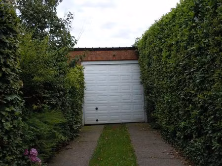 garage à louer à zwijndrecht € 600 (lqghq) - karin verhelst | zimmo