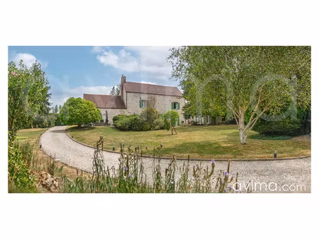 thiverval-grignon - élégante propriété de caractère au coeur