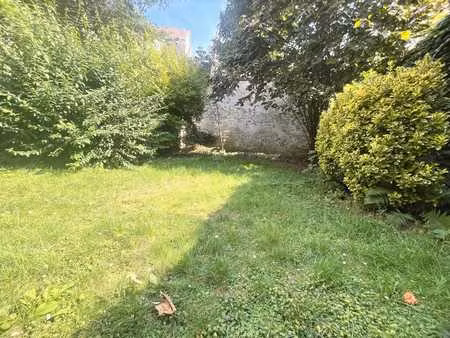 beau duplex avec superbe jardin sud