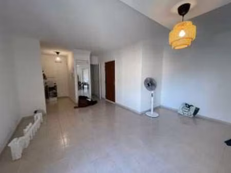 location appartement 2 pièces à caen (14000) : à louer 2 pièces / 38m² caen
