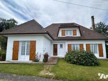 maison 8 pièces 199 m²