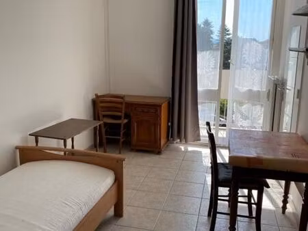 chambre 1 pièce 18 m²