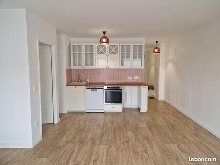 location appartement 2 pièces 51 m2 champigny-sur-marne (94500) 1.130