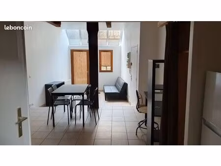 rouen mini loft semi meuble 40 m2 rouen beauvoisine calme cour privée climatisation