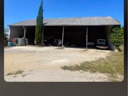 garage dépôt entrepôt
