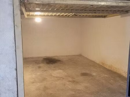 location garage 15m² aix en provence box 15m² sécurisé