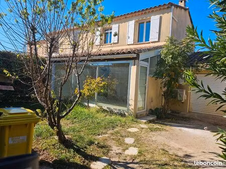 maison en location dans une impasse à vedene