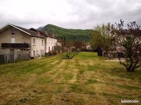 terrain à louer : loisirs et jardinage