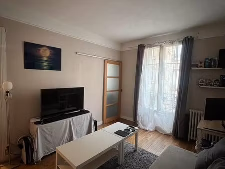 beau studio 21m² meublé