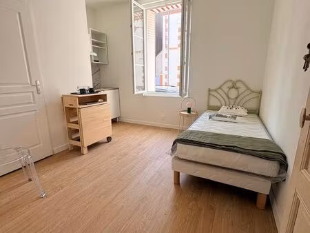 studio 1 pièce 17 m²