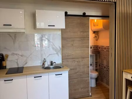 location studio meublé
