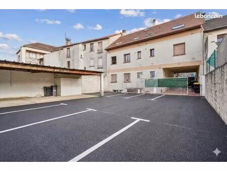 à louer – ensemble de 9 places de parking sécurisées – chevilly-larue (94) idéal mandatair