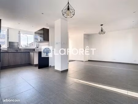 maison 4 pièces 102 m²