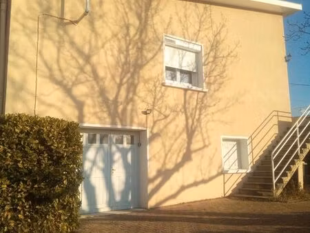 maison f4 90 m2 avec sous sol complet sur terrain arboré 1200m2