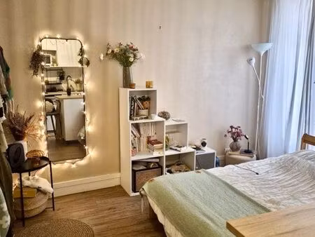 studio 17m2 paris 18ème chateau rouge